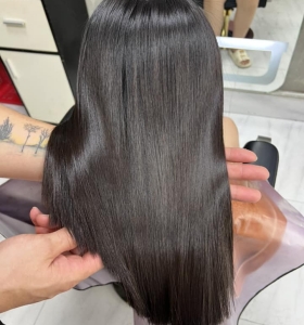 Duỗi phục hồi keratin - Giải pháp cho mái tóc xơ rối, hư tổn