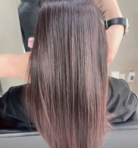 Đi mưa có gây hại cho mái tóc của bạn hay không