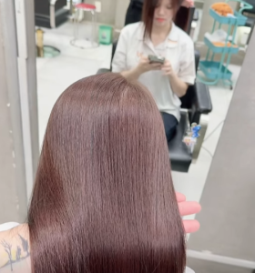 Lợi Thế Vượt Trội Của Phái Nữ Khi Theo Đuổi Nghề Tóc